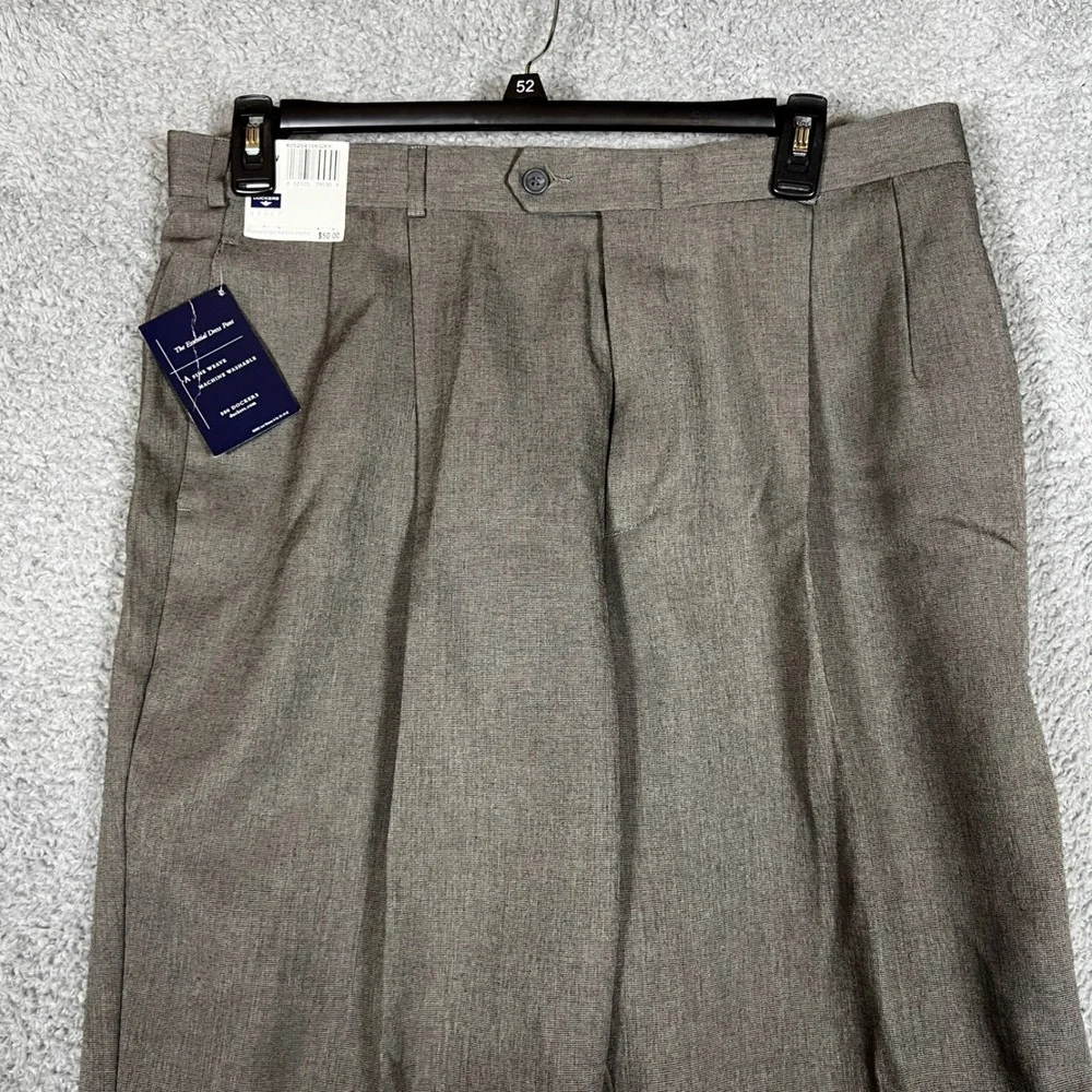Dockers Dress Pants Mens 38x32 Brown New Pleated Cuffed Essential‎ Fine Weave